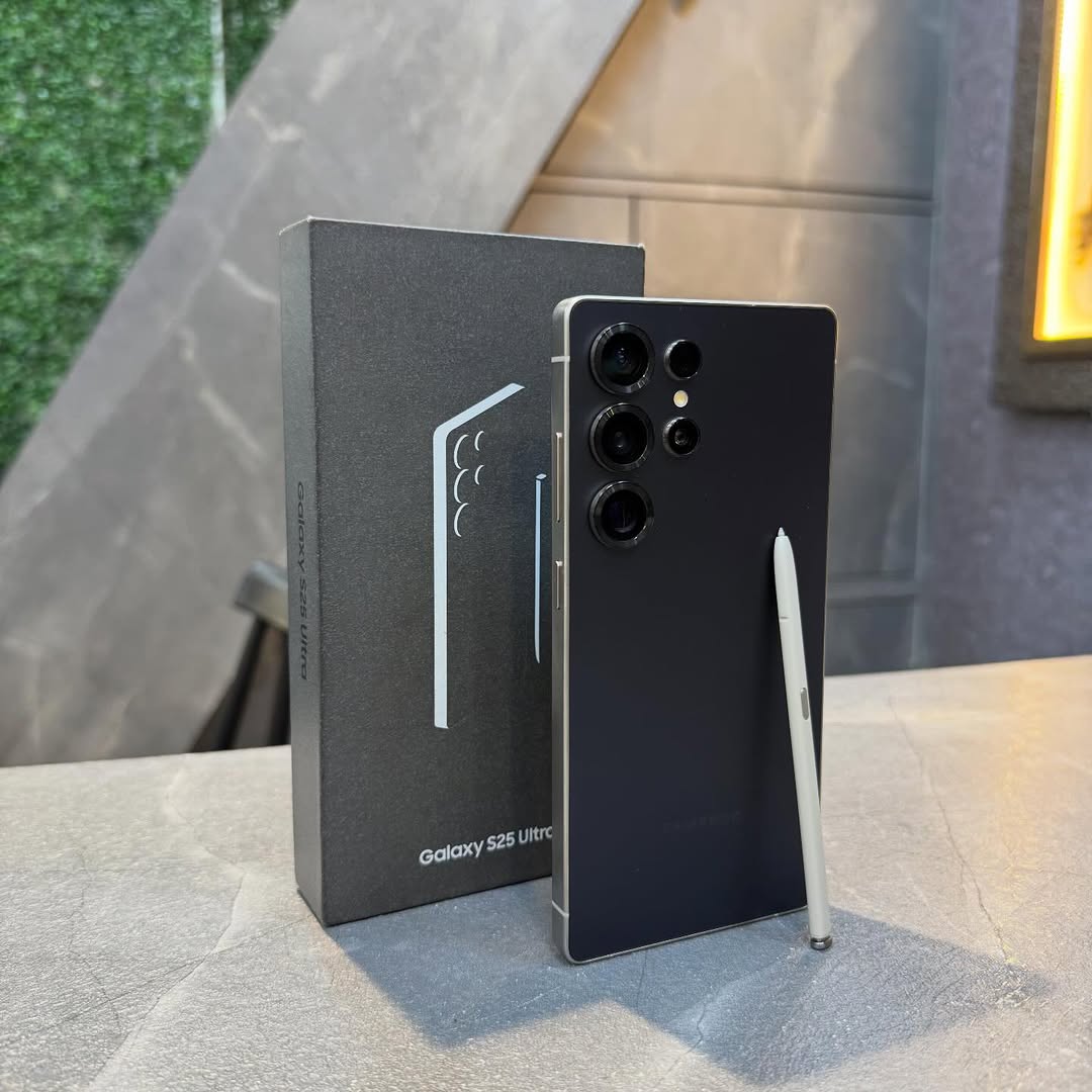 Samsung Galaxy S25 Ultra  ▫Qualcomm SM8750-AB 